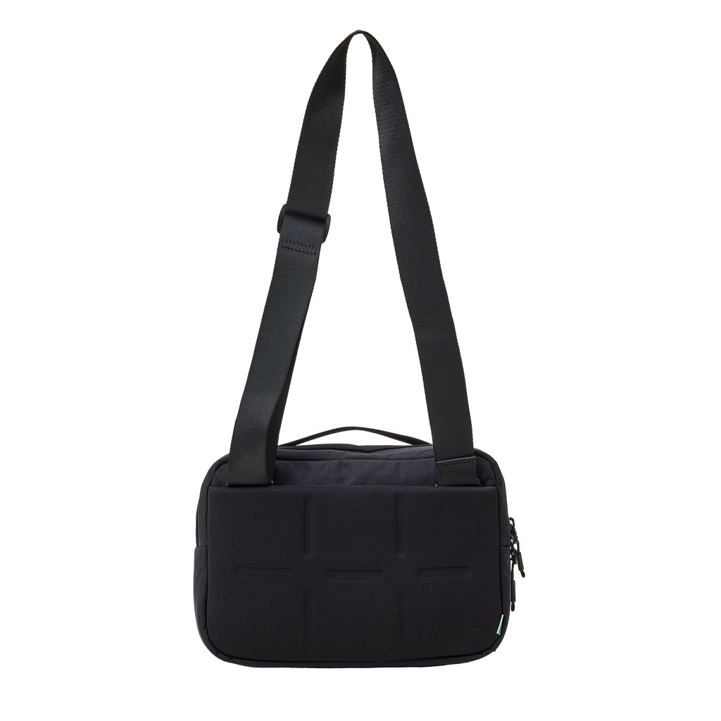Form Crossbody