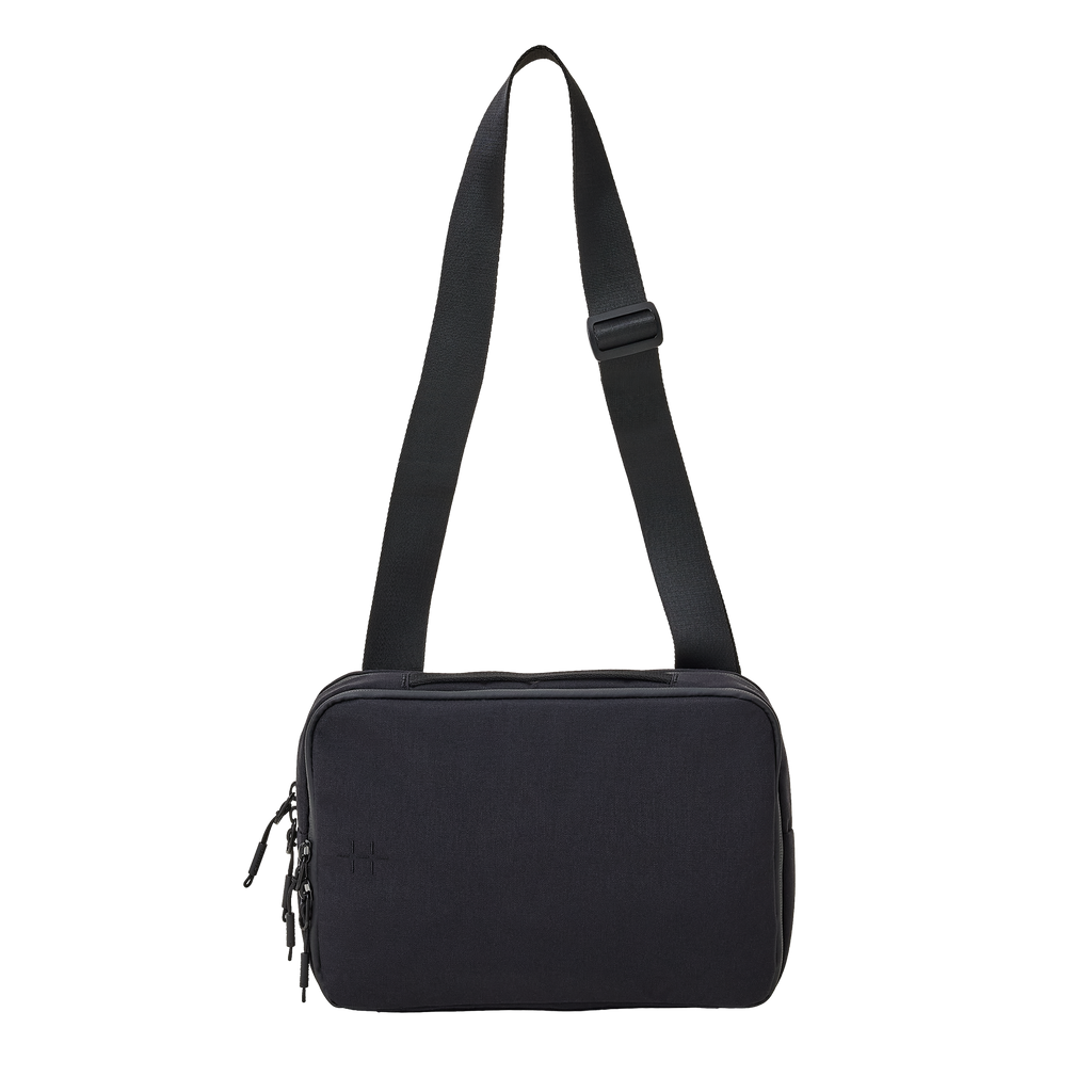Form Crossbody